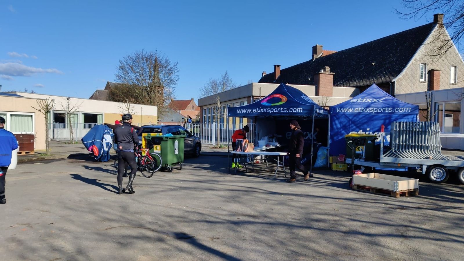 Photo of one of the supply stops of the Omloop Het Nieuwsblad Cyclo 2023