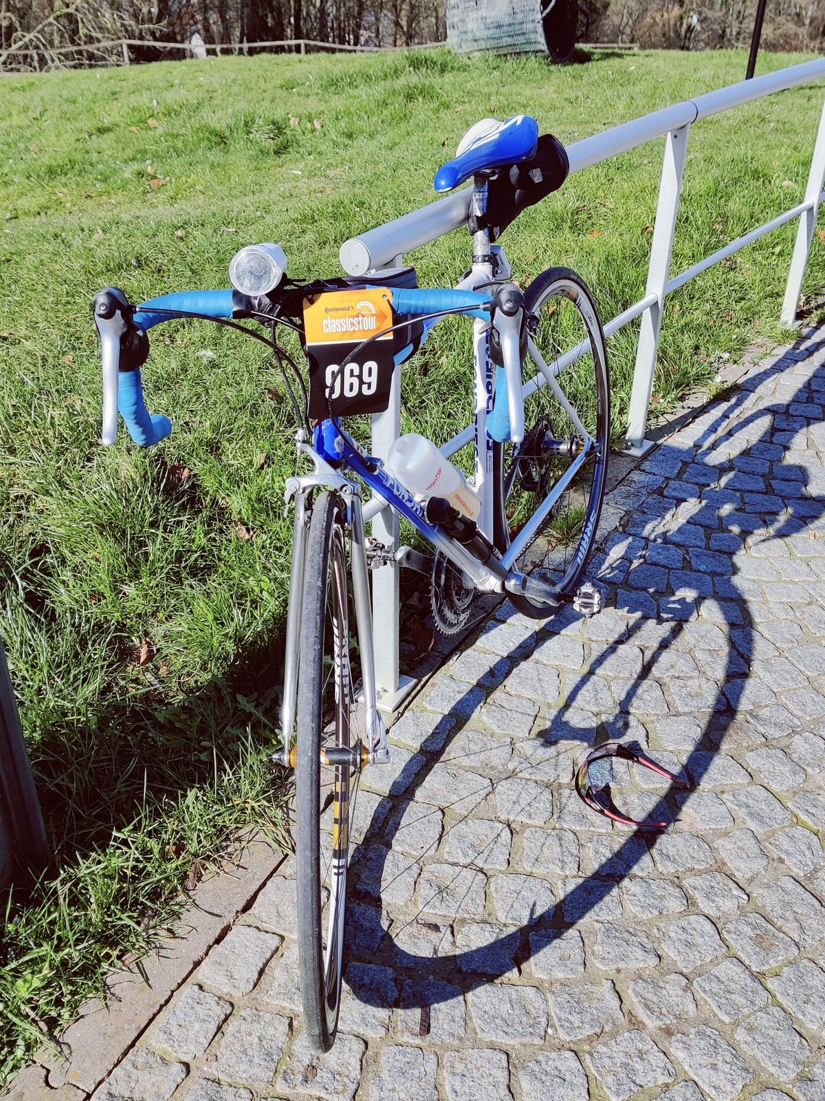 Steel bike against a pole